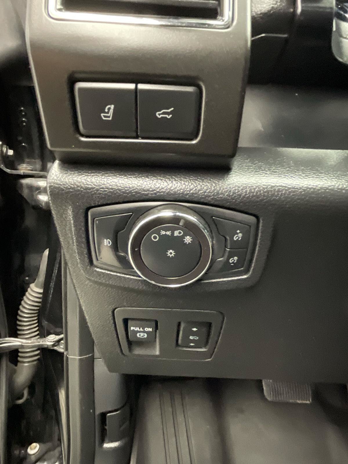 Used 2018 Ford Expedition Max Limited AWD/4WD image 28