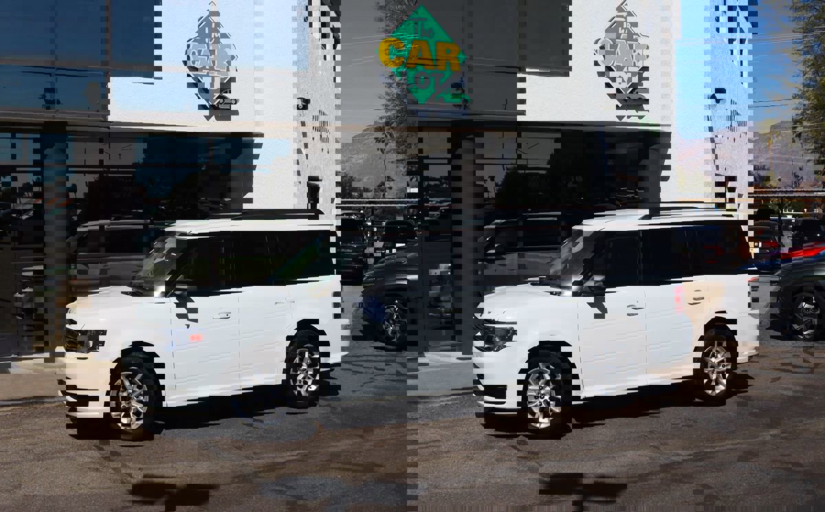 Used 2019 Ford Flex SE image 4