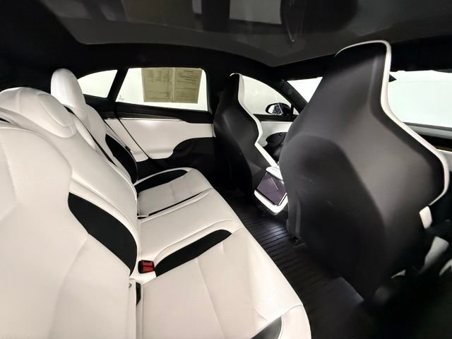Used 2026 Tesla Model S Plaid AWD/4WD image 36