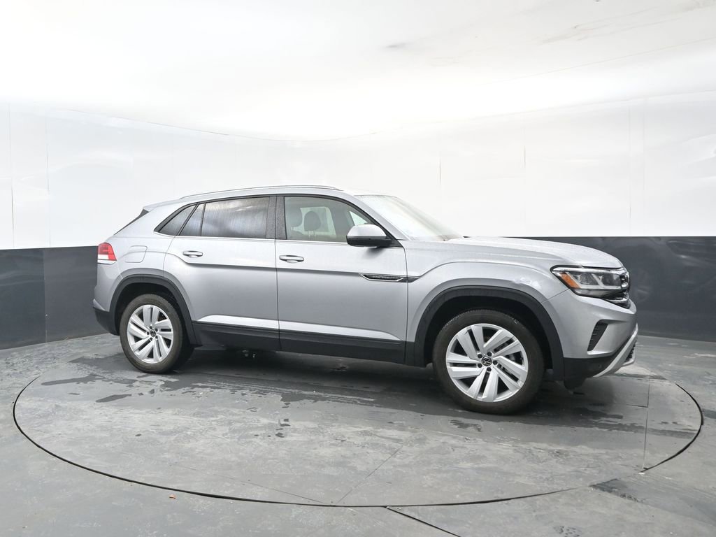 Used 2022 Volkswagen Atlas Cross Sport SE image 7