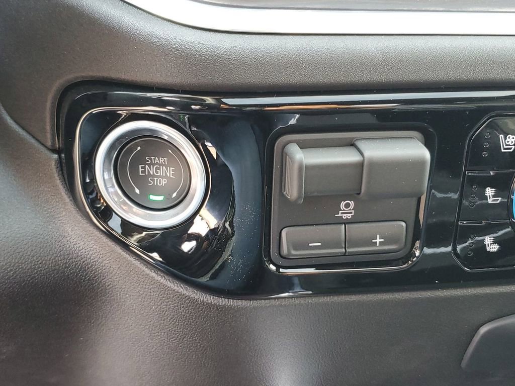 New 2025 GMC Sierra 2500 SLT w/ SLT Premium Package image 18