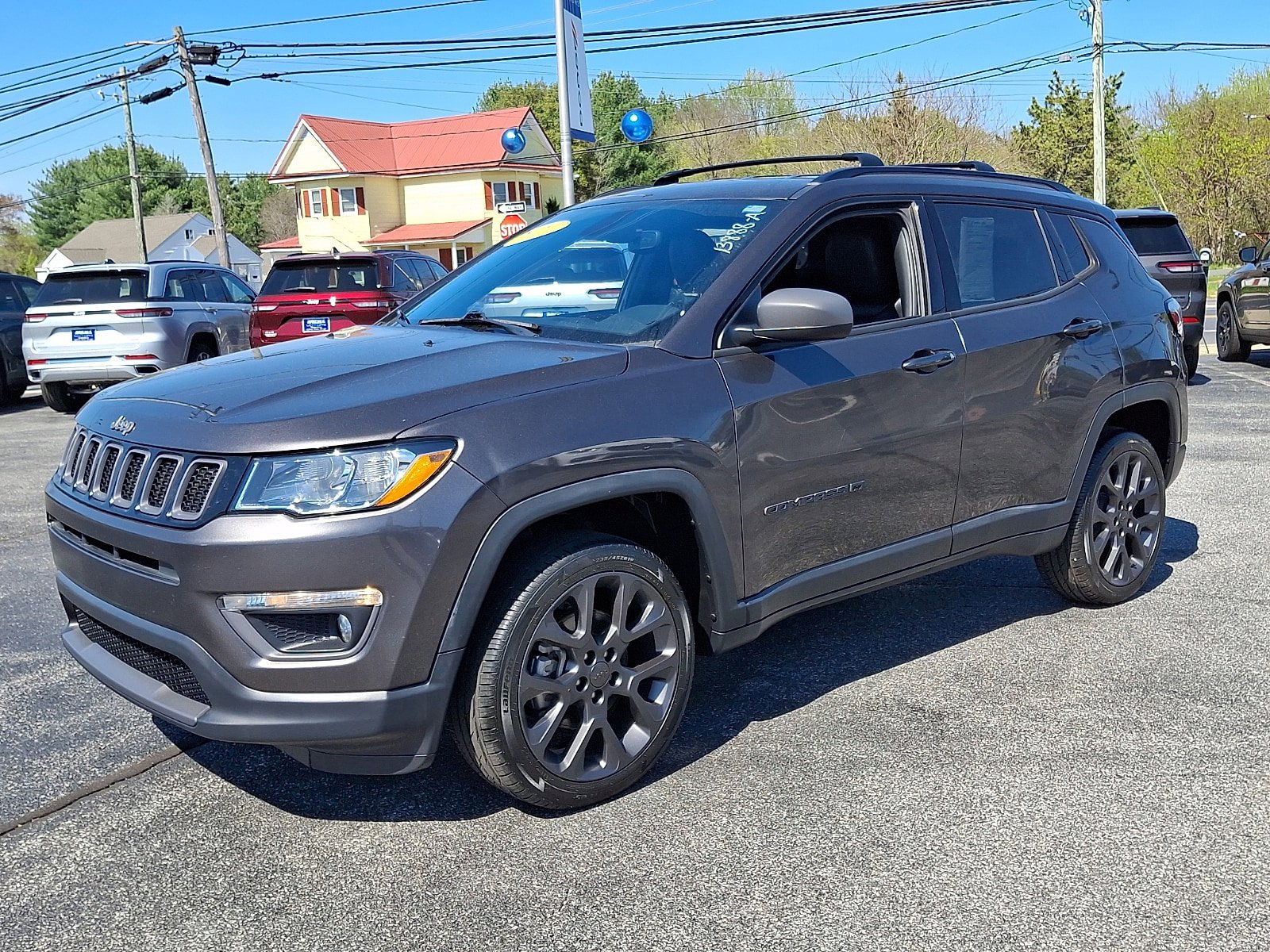 Used 2021 Jeep Compass Latitude AWD/4WD image 3