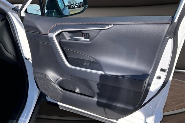 Used 2024 Toyota RAV4 Adventure image 21
