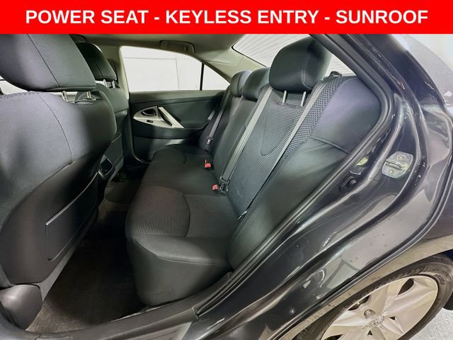 Used 2011 Toyota Camry SE image 24