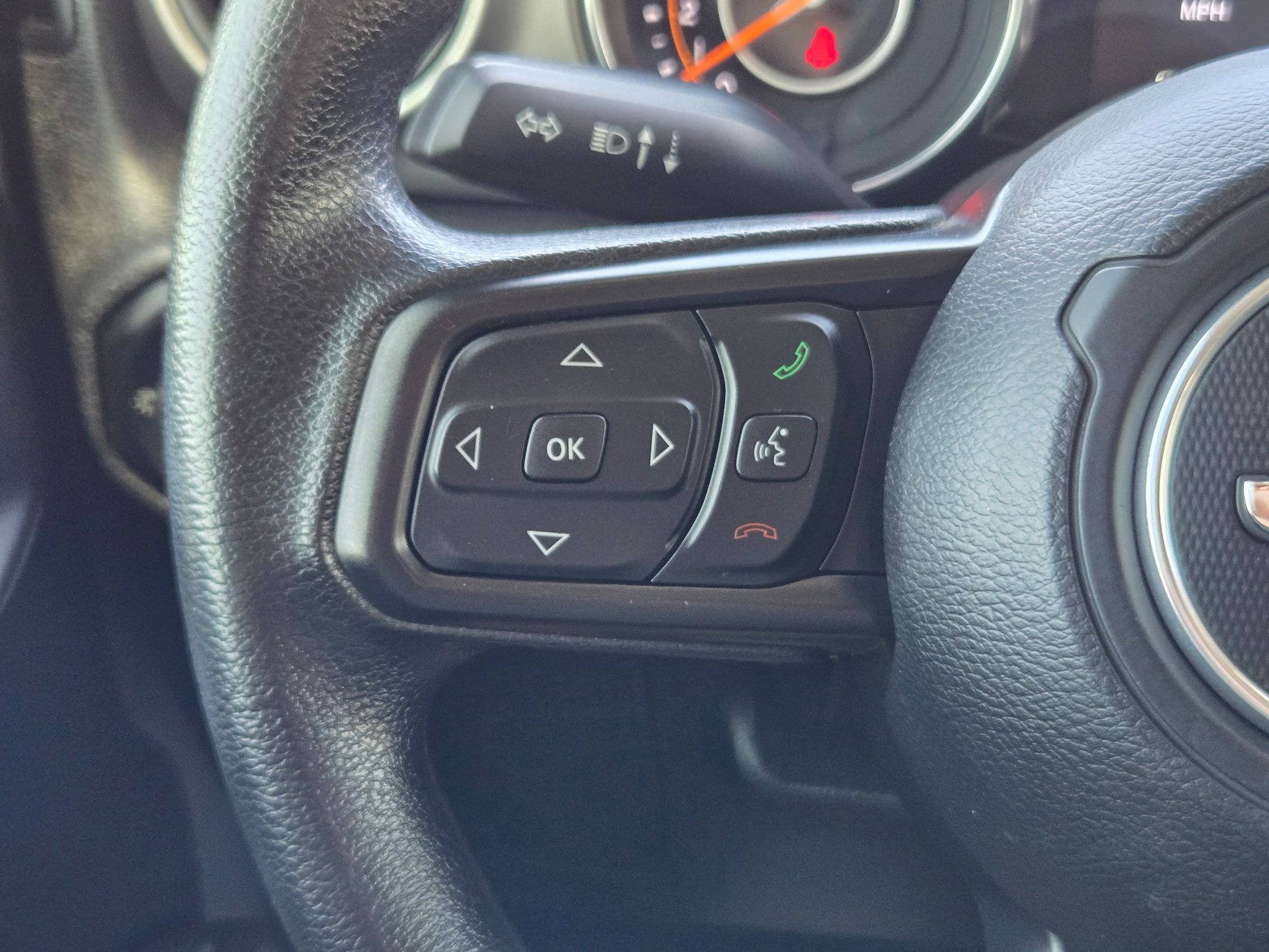 Used 2020 Jeep Gladiator Sport w/ Trailer Tow Package AWD/4WD image 12