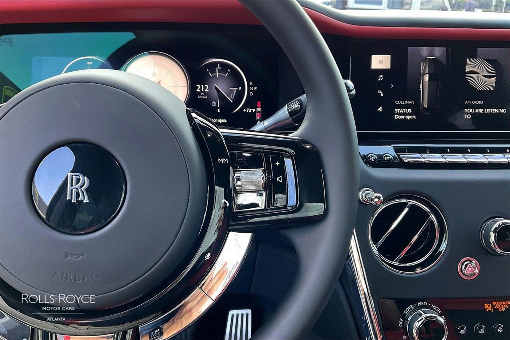 Certified 2025 Rolls-Royce Cullinan image 18