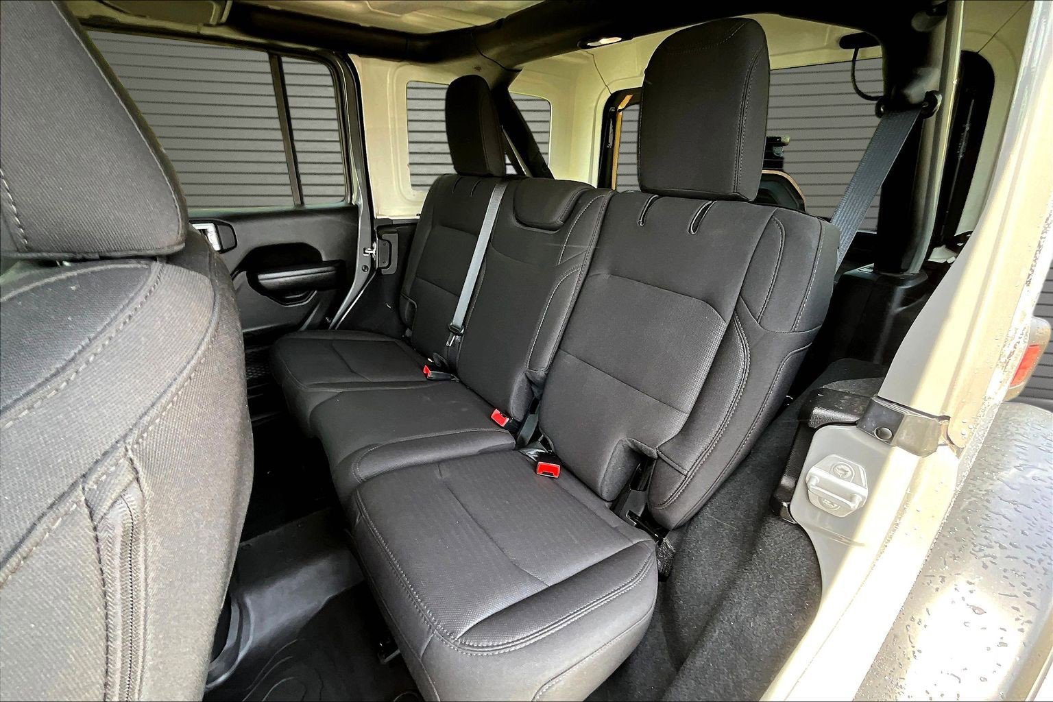 Used 2022 Jeep Wrangler Unlimited Sport AWD/4WD image 14