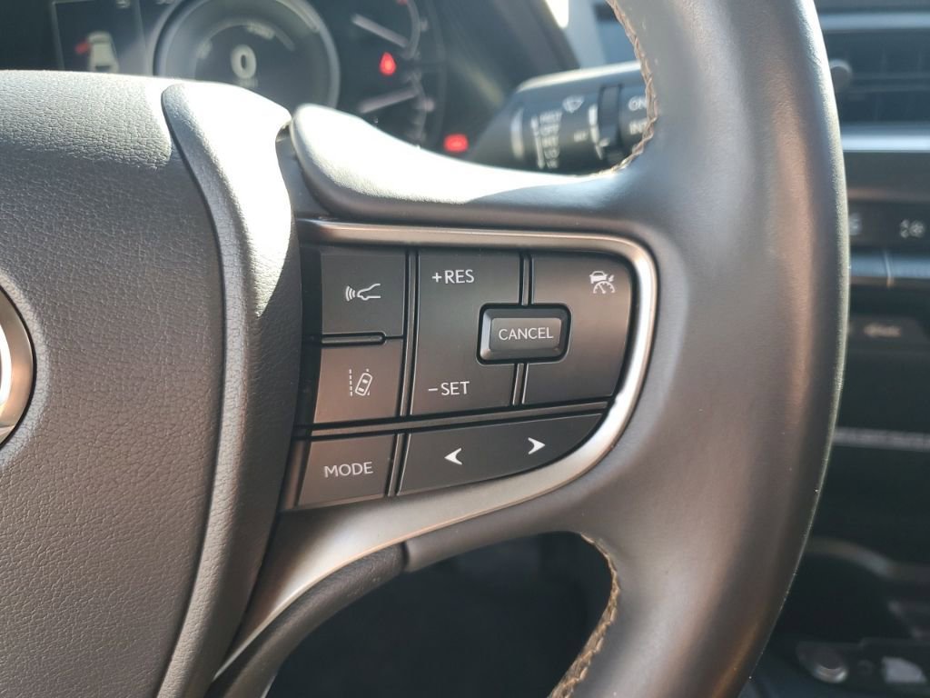 Used 2021 Lexus UX 250h 250h Base image 36