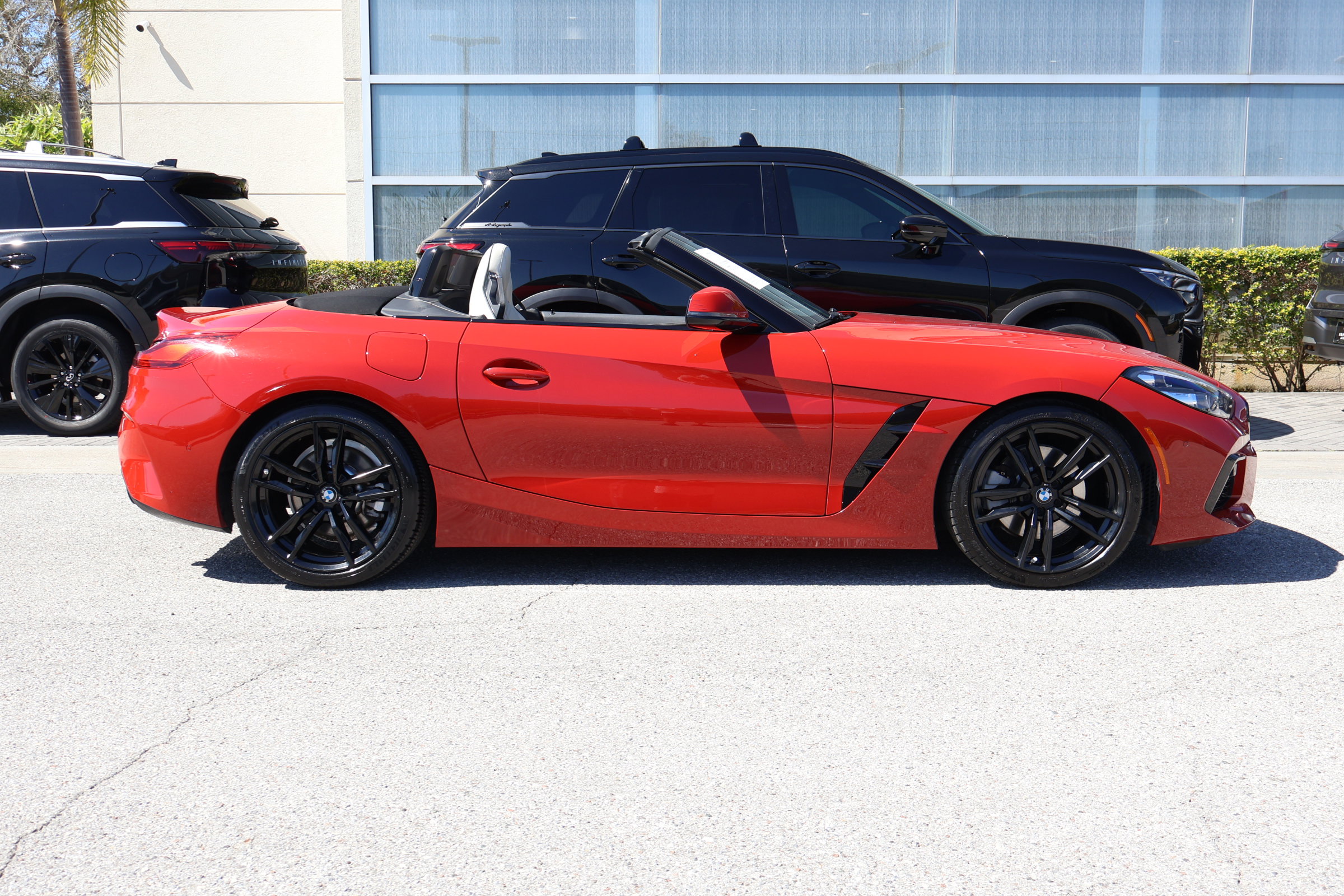 Used 2019 BMW Z4 sDrive30i w/ M Sport Package image 12