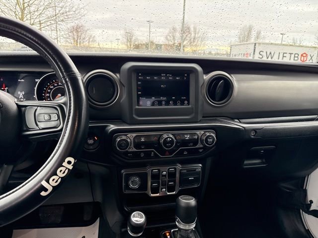 Used 2021 Jeep Gladiator Willys image 23