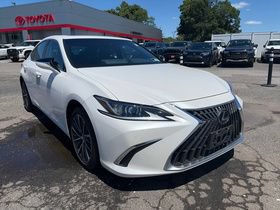 Used 2023 Lexus ES 250 w/ Premium Package AWD/4WD image 10