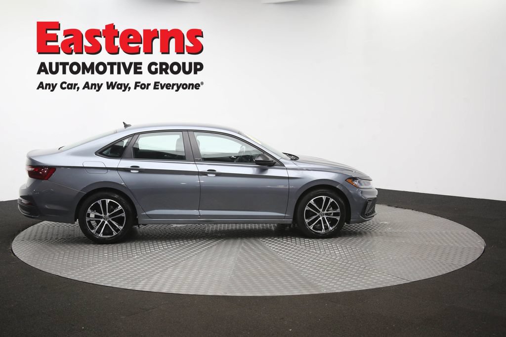 Used 2025 Volkswagen Jetta Sport FWD image 44