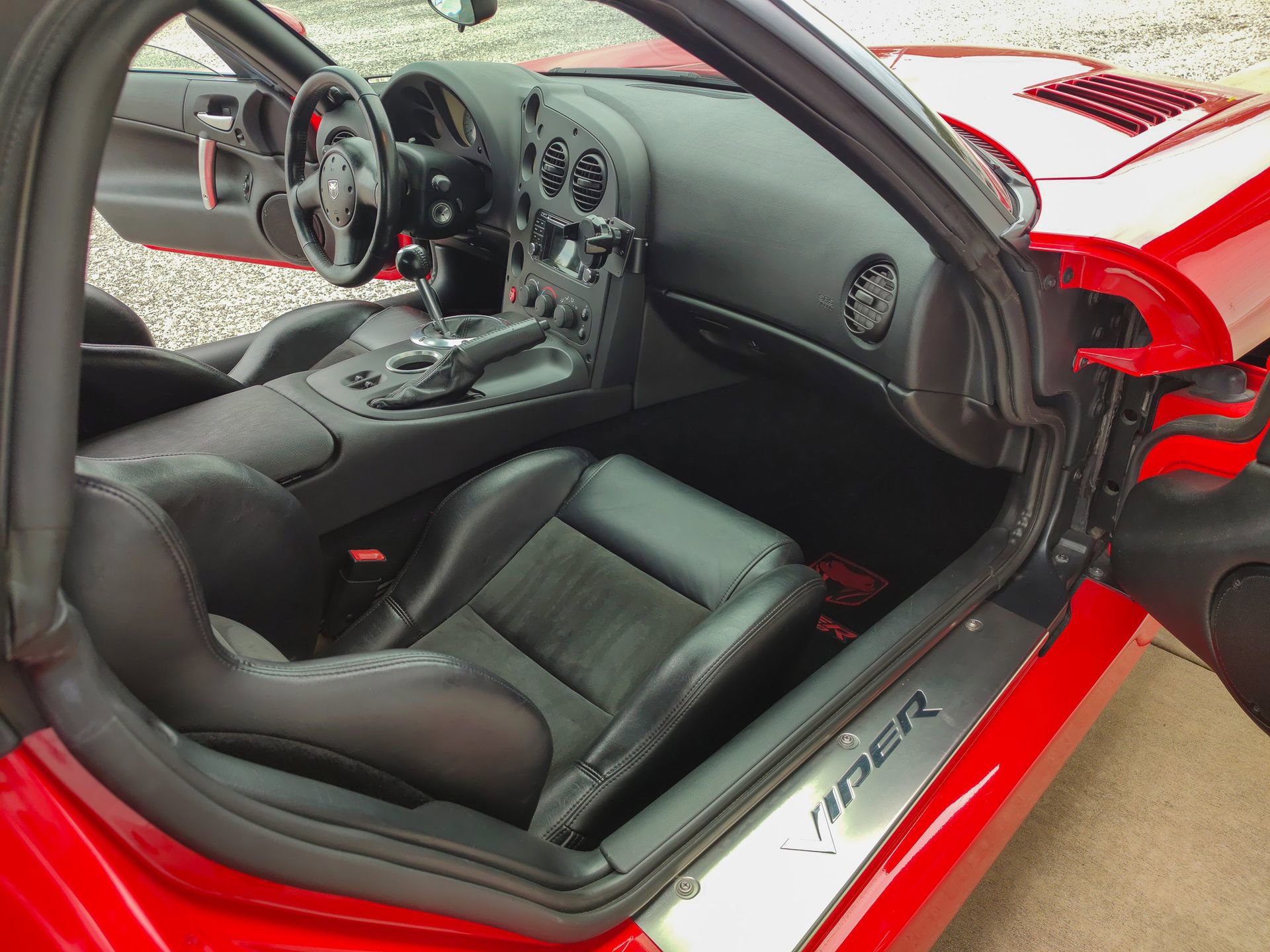 Used 2003 Dodge Viper SRT-10 image 30