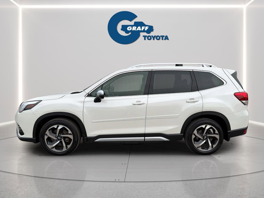 Used 2022 Subaru Forester Touring image 11