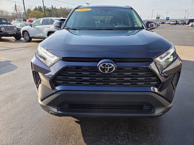 Used 2025 Toyota RAV4 XLE AWD/4WD video 2