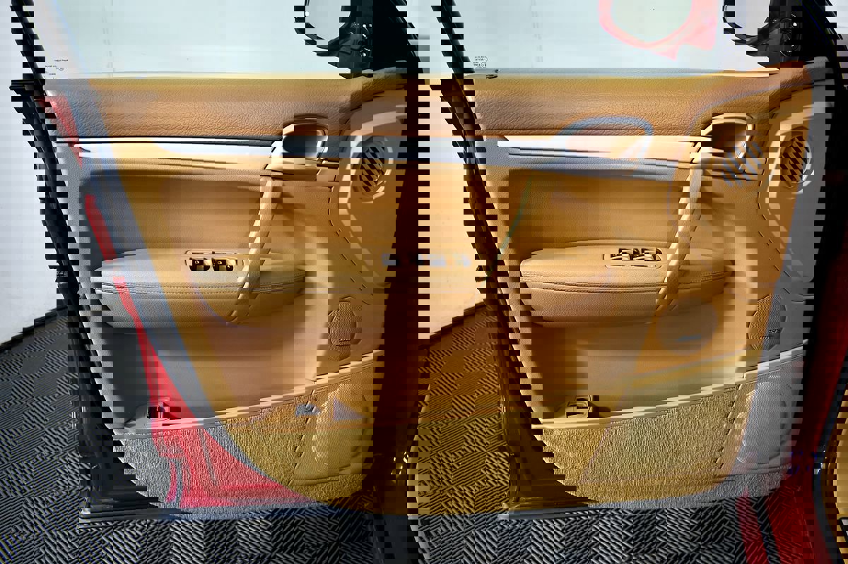 Used 2008 Porsche Cayenne GTS image 17