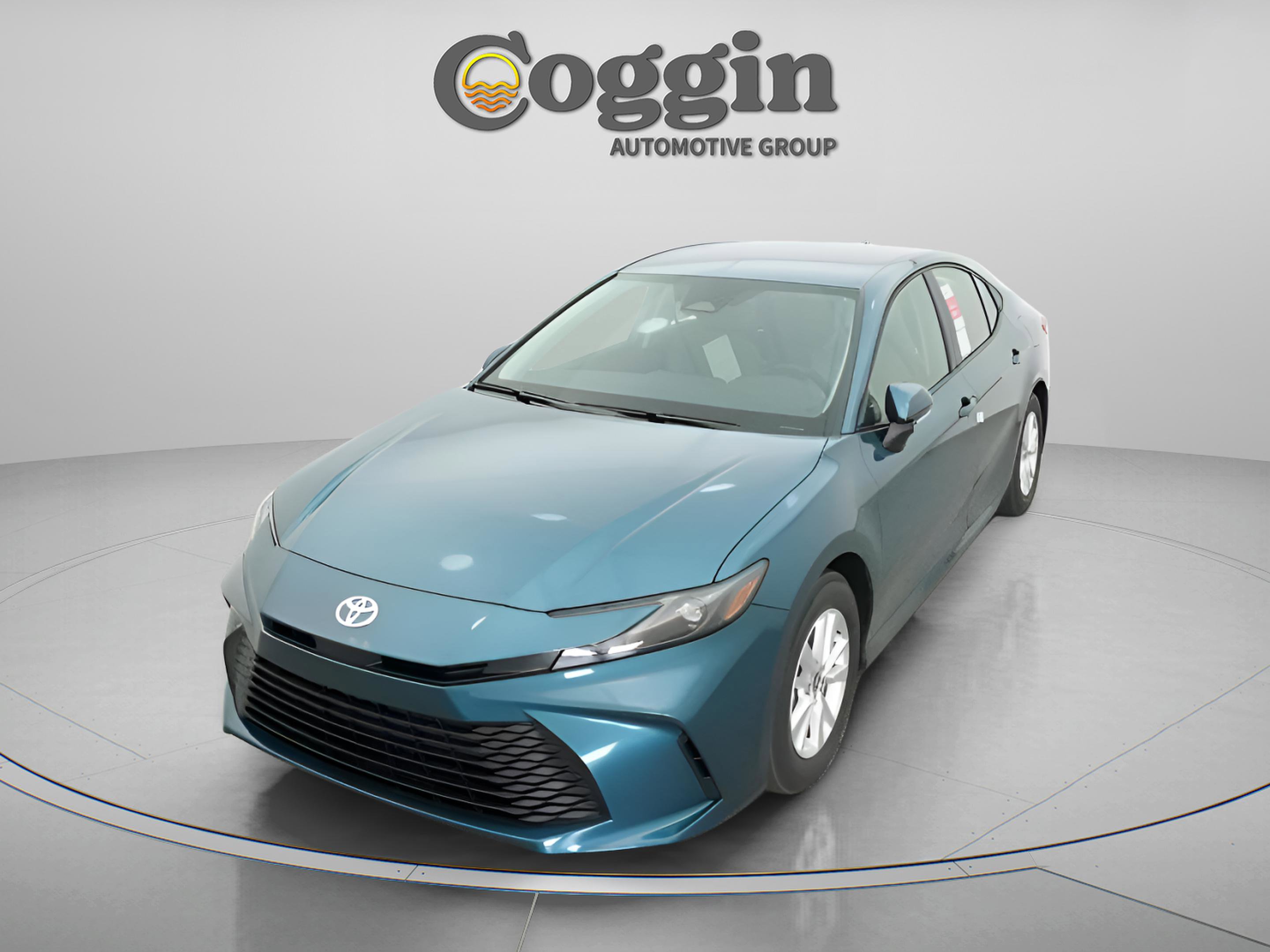 Used 2026 Toyota Camry LE w/ Convenience Package FWD image 32