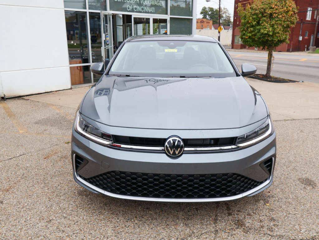 New 2027 Volkswagen Jetta SE FWD image 8