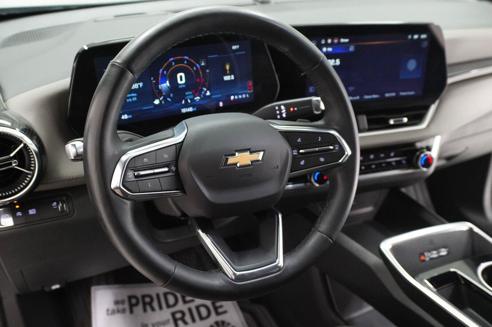 Used 2025 Chevrolet Equinox LT w/ Convenience Package II FWD image 7
