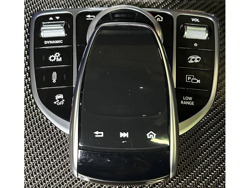 Used 2024 Mercedes-Benz G 63 AMG 4MATIC w/ Seat Comfort Package image 37