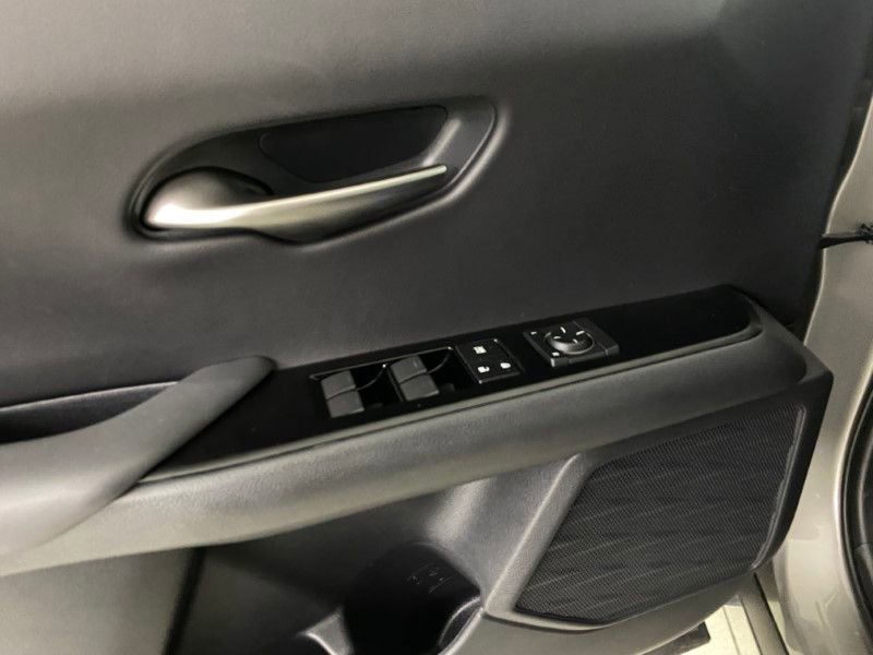 Used 2022 Lexus UX 250h F Sport image 30