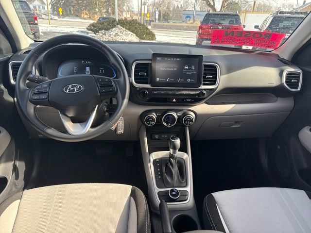 Certified 2023 Hyundai Venue SEL image 23