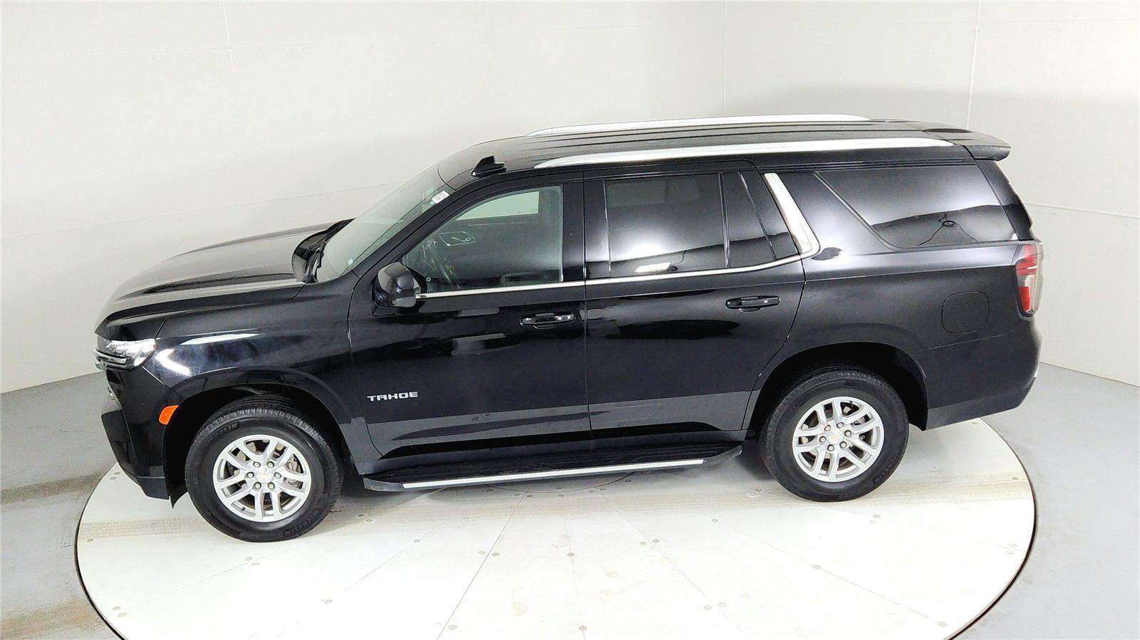 Used 2023 Chevrolet Tahoe LT AWD/4WD image 21