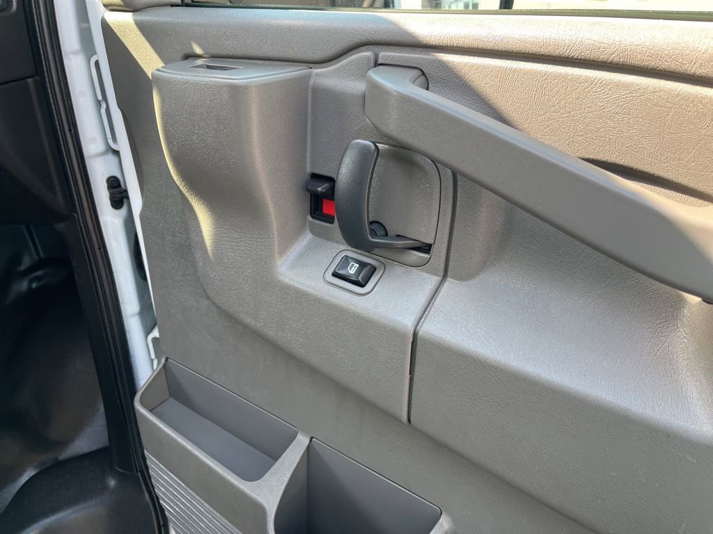 Used 2023 Chevrolet Express 3500 w/ Power Convenience Package image 14