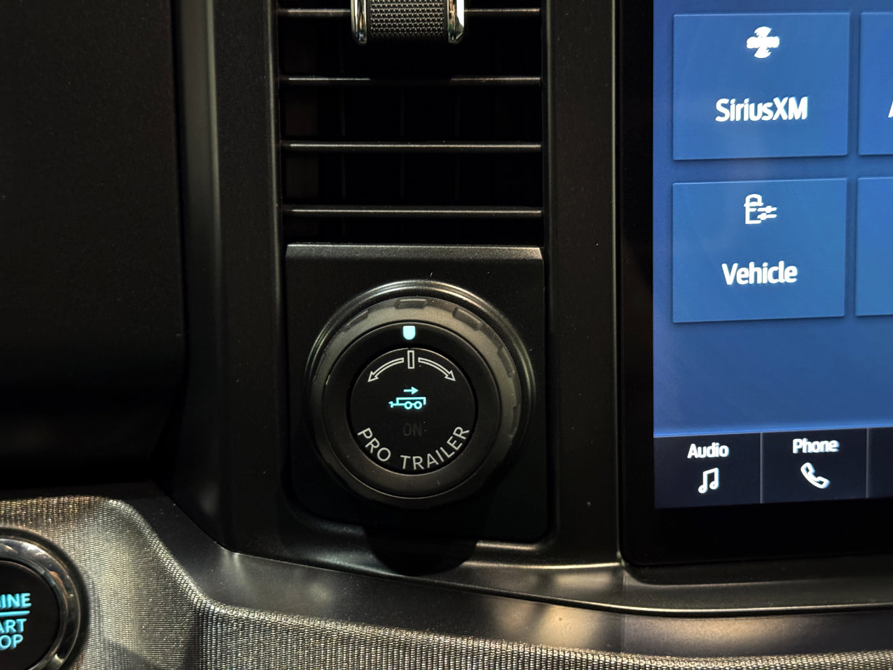 Used 2023 Ford F250 Platinum w/ Tremor Off-Road Package image 10