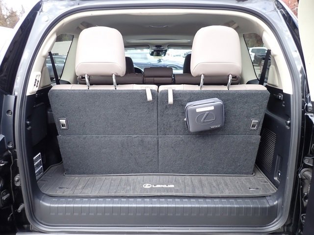 Used 2022 Lexus GX 460 Premium w/ Premium Plus Package image 7