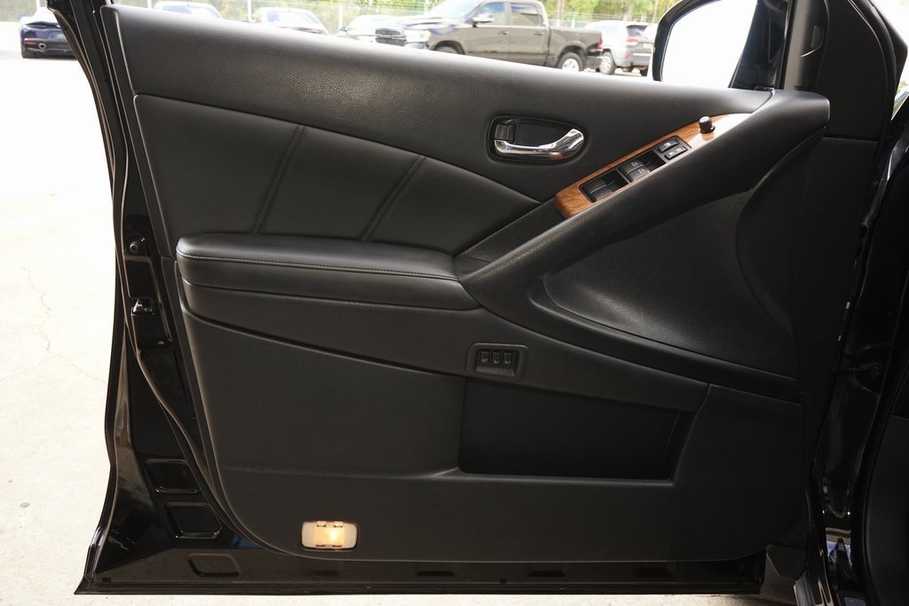 Used 2014 Nissan Murano LE w/ Platinum Edition Package image 20