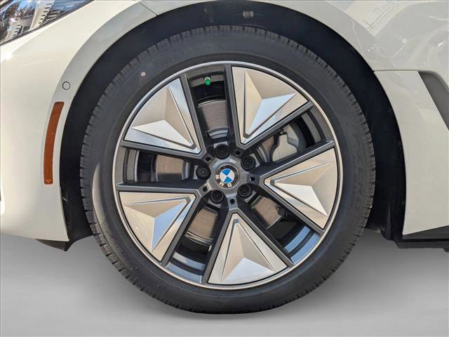 Used 2025 BMW i4 xDrive40i w/ Premium Package AWD/4WD image 10