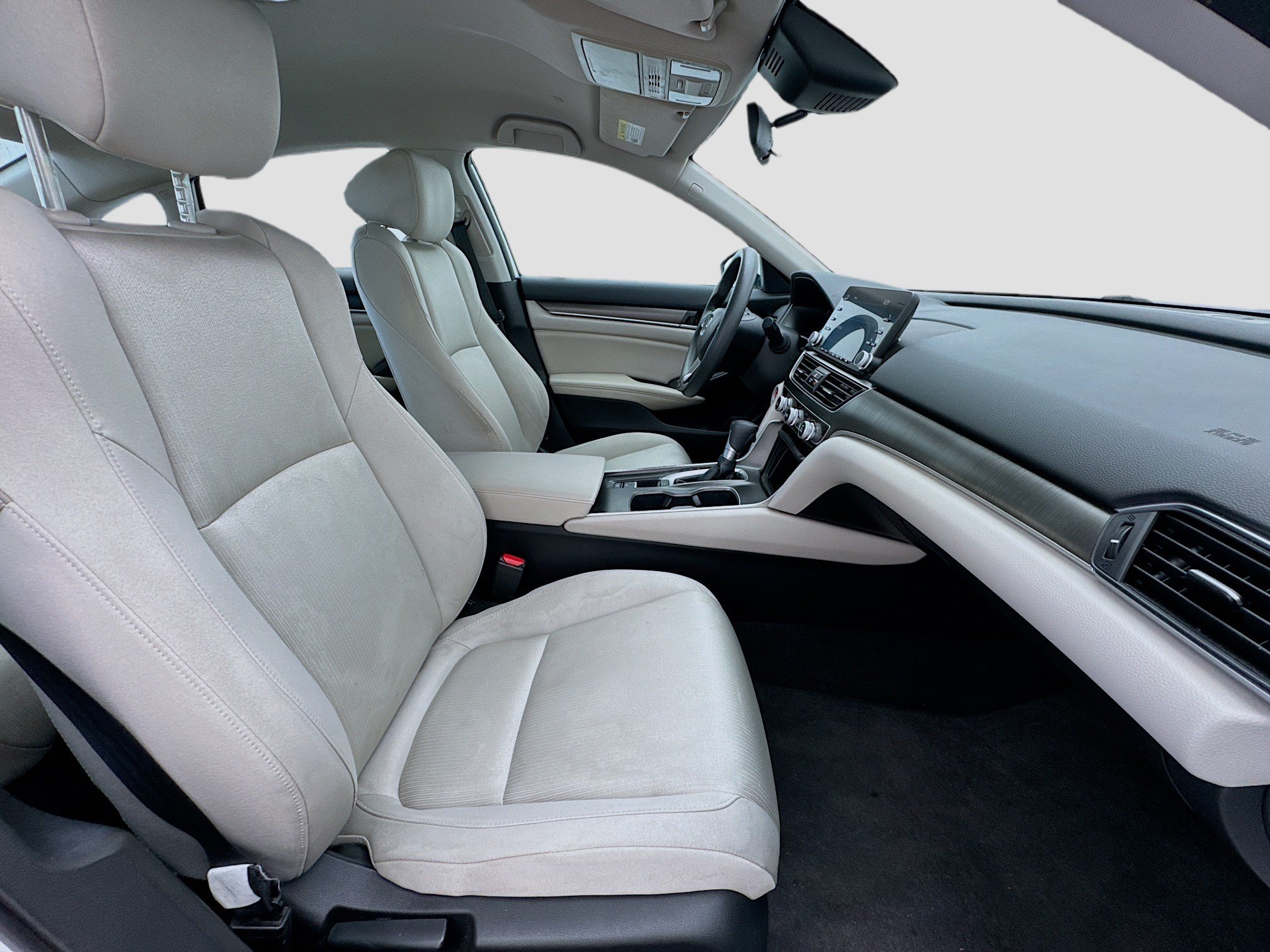 Used 2019 Honda Accord LX image 18