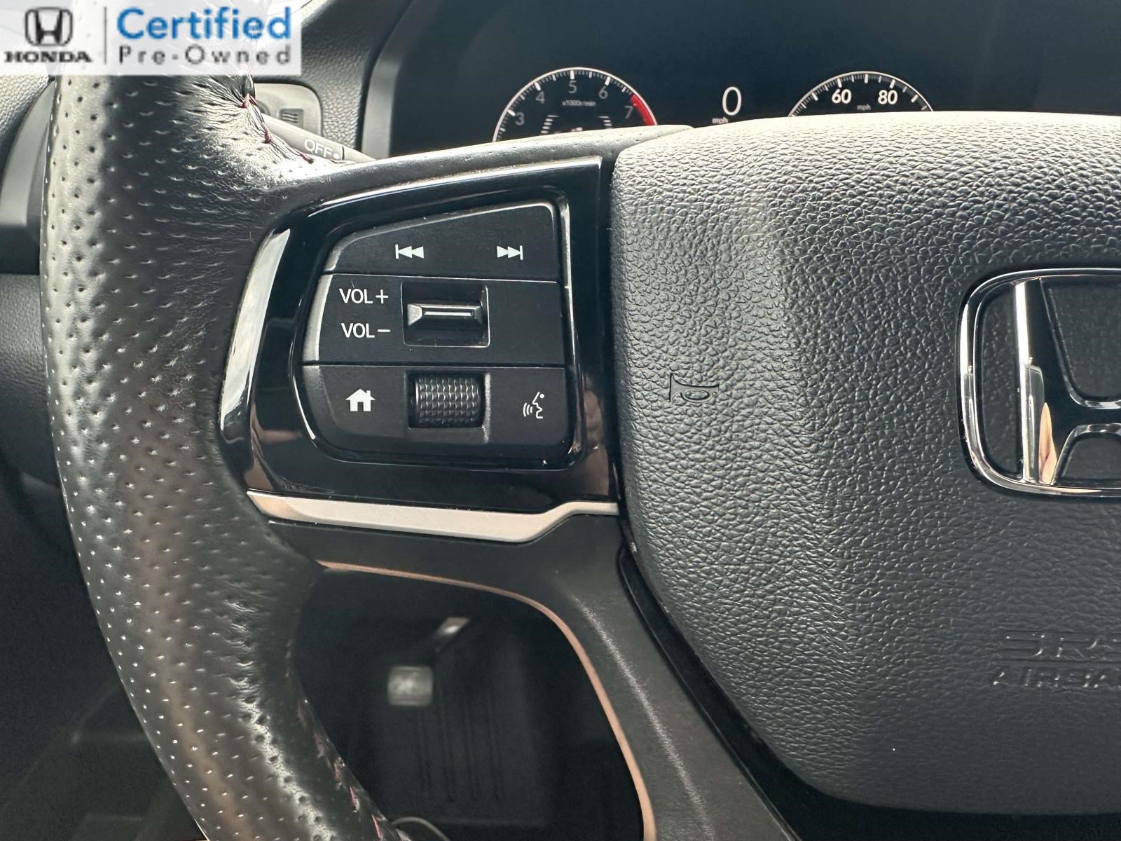 Certified 2025 Honda Ridgeline Black Edition image 12