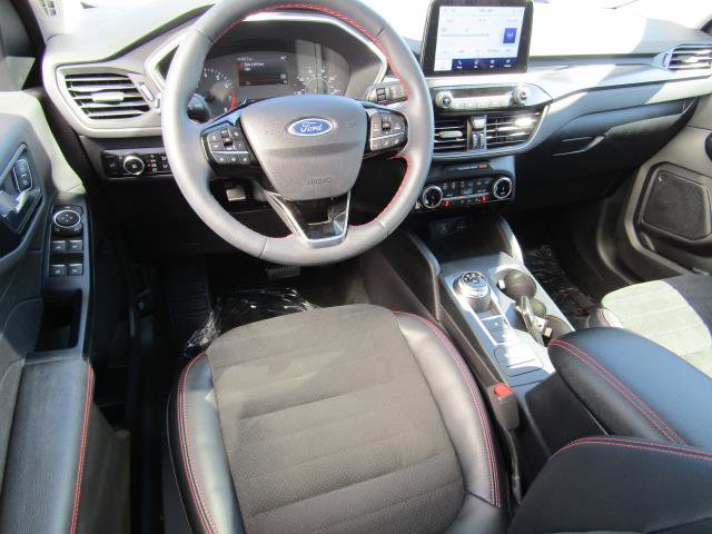 Used 2022 Ford Escape SEL w/ SEL Stealth AWD Package image 2