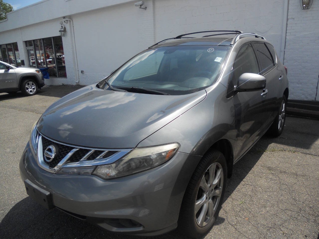 Used 2013 Nissan Murano LE w/ Platinum Pkg AWD/4WD image 1