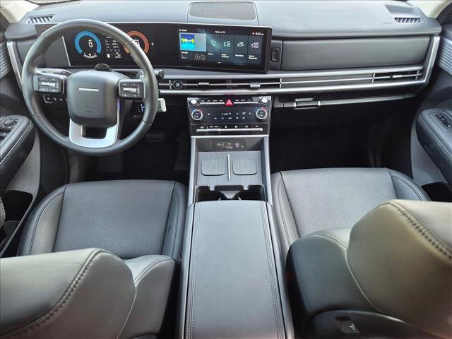 Used 2026 Hyundai Santa Fe SEL FWD image 16