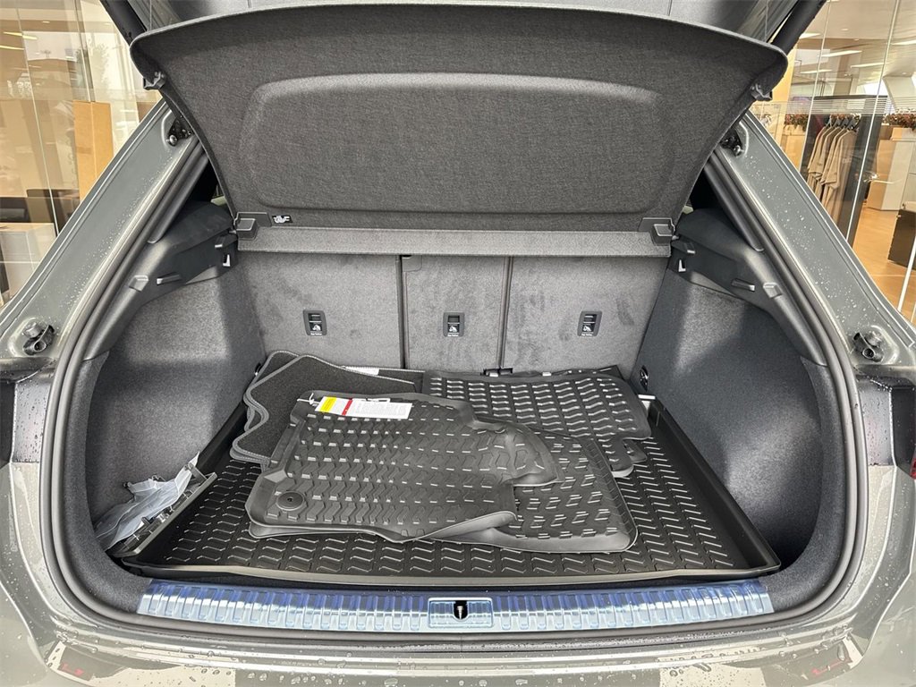 New 2025 Audi Q3 2.0T Premium image 25