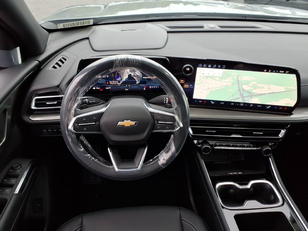 New 2027 Chevrolet Traverse LT w/ Sun and Wheel Package AWD/4WD image 21
