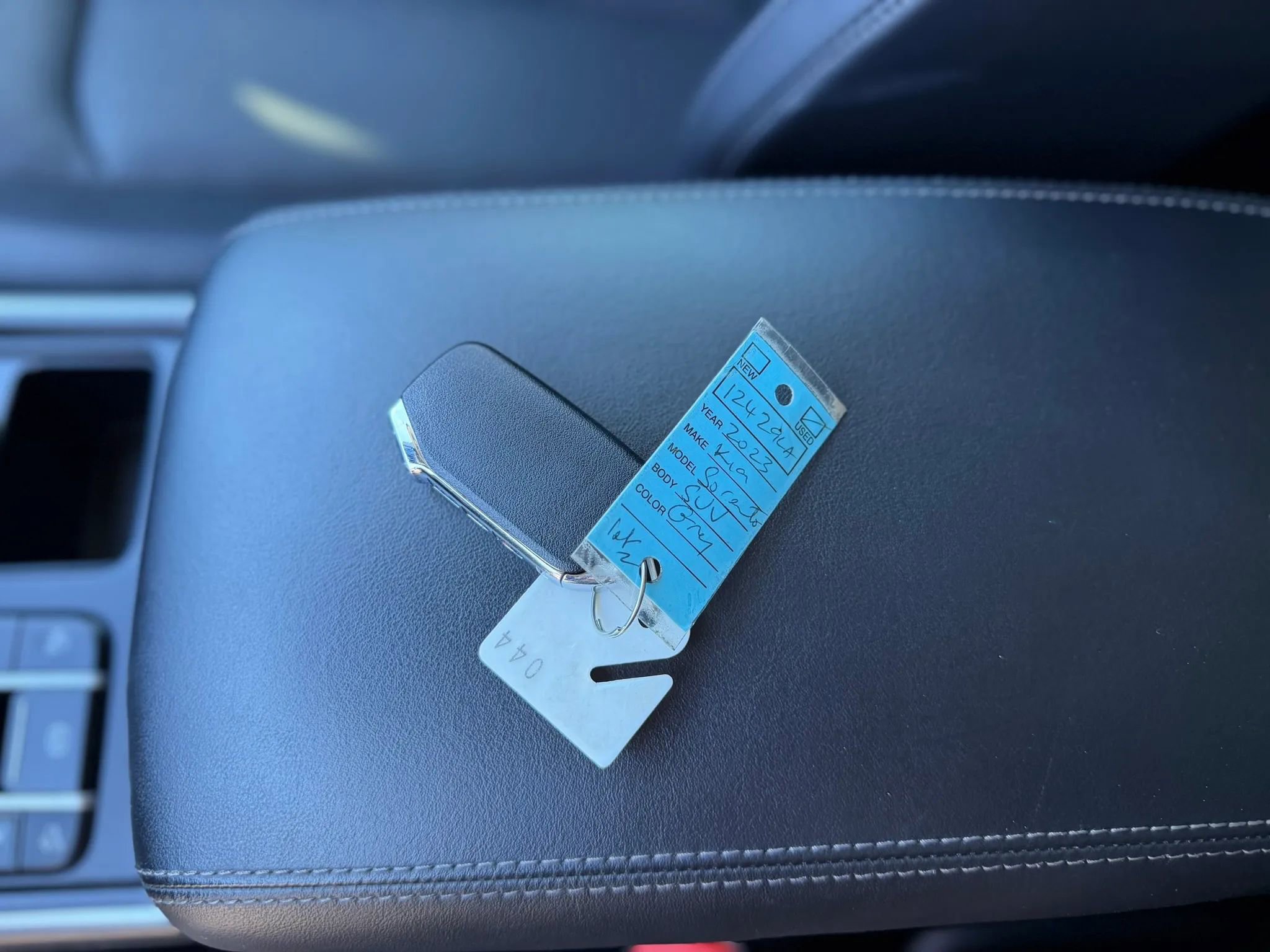 Used 2023 Kia Sorento X-Line EX image 2