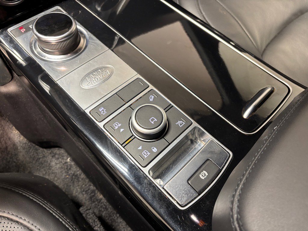 Used 2022 Land Rover Range Rover Westminster Edition image 15