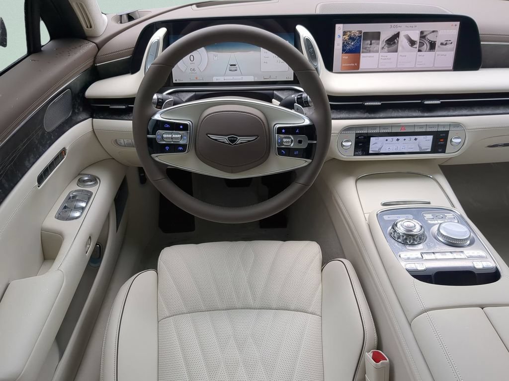 Used 2025 Genesis G90 3.5T AWD/4WD image 16
