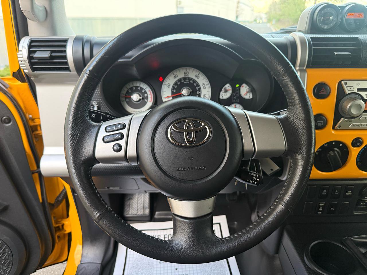 Used 2007 Toyota FJ Cruiser 4WD image 36