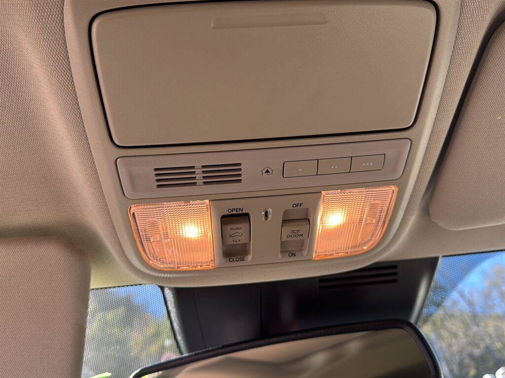 Used 2017 Honda CR-V EX-L image 22