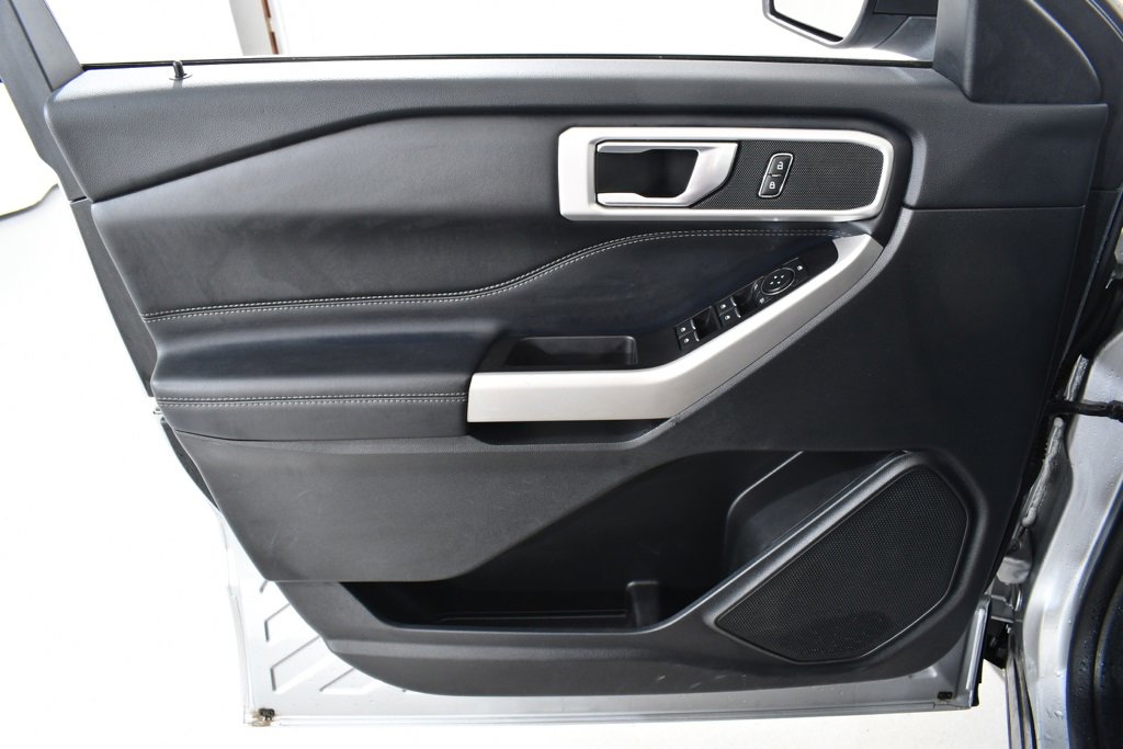 Used 2022 Ford Explorer XLT w/ Class IV Trailer Tow Package image 26