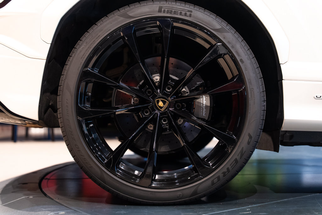 Used 2023 Lamborghini Urus S AWD/4WD image 14