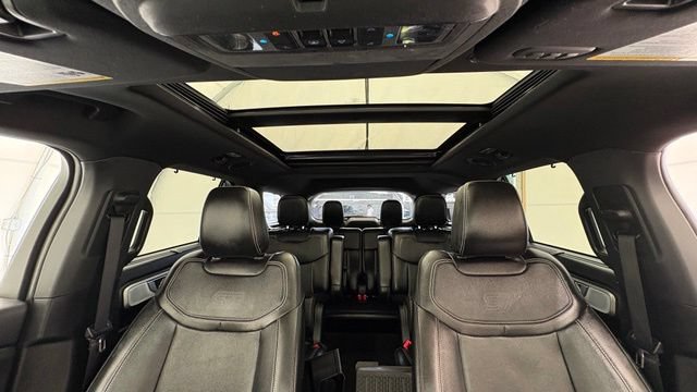 Used 2023 Ford Explorer ST AWD/4WD image 39