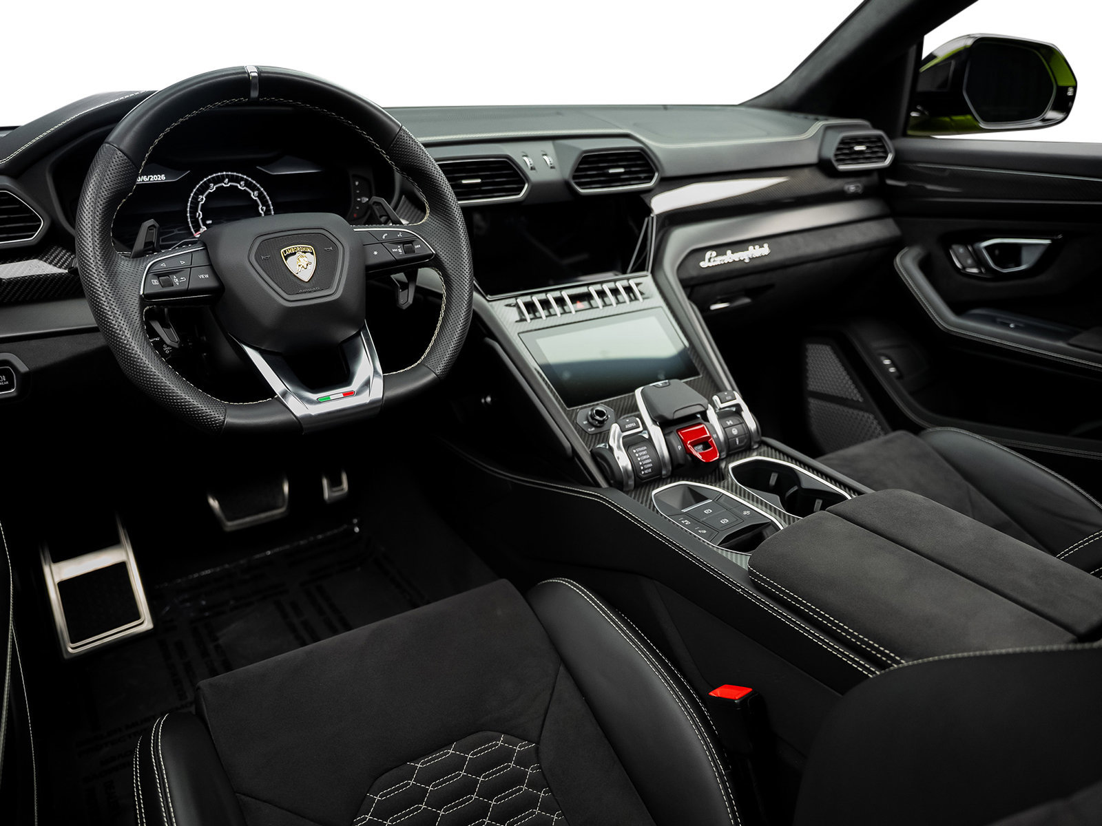 Used 2022 Lamborghini Urus AWD/4WD image 30