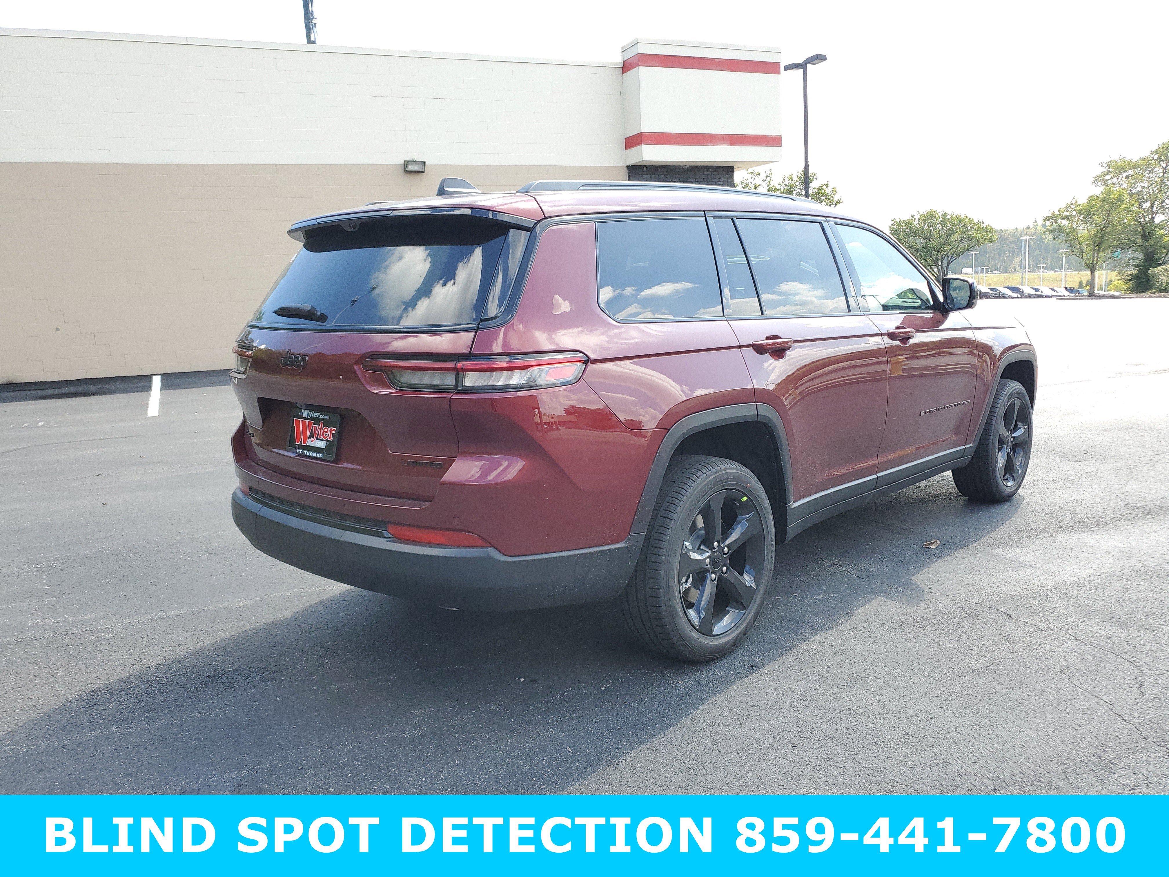New 2025 Jeep Grand Cherokee L Limited w/ Luxury Tech Group II AWD/4WD image 4