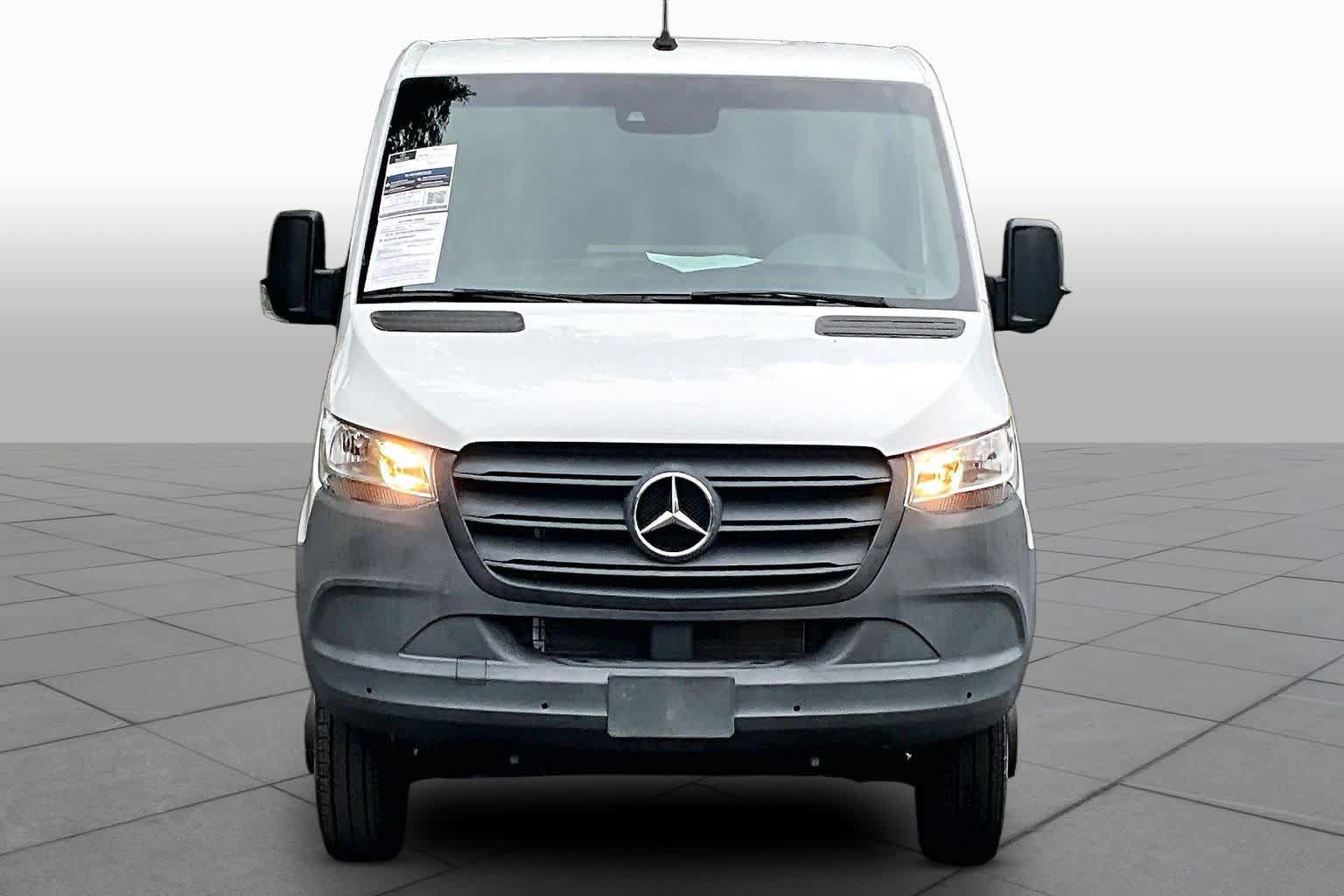 Certified 2024 Mercedes-Benz Sprinter 3500 w/ Parking Package image 4